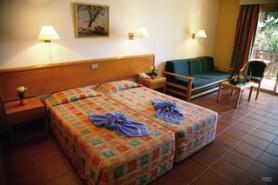 Kyperský hotel Aqua Sol Holiday Village - ubytování