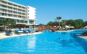 Kyperský hotel Grecian Bay s bazénem