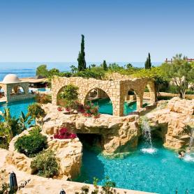 Kyperský hotel Le Meridien Limassol Spa & Resort s bazénem