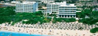 Kyperský hotel Grecian Bay u moře
