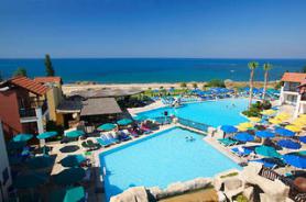 Kyperský hotel Aqua Sol Holiday Village s bazénem