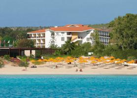 Kyperský hotel Atlantica Aeneas u moře