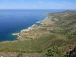 Kypr - pohled na mys Akamas z cesty vedoucí k Afroditiným lázním